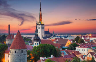 Kuuülevaade: suvekuumus külmutas Tallinna korterite hinnad